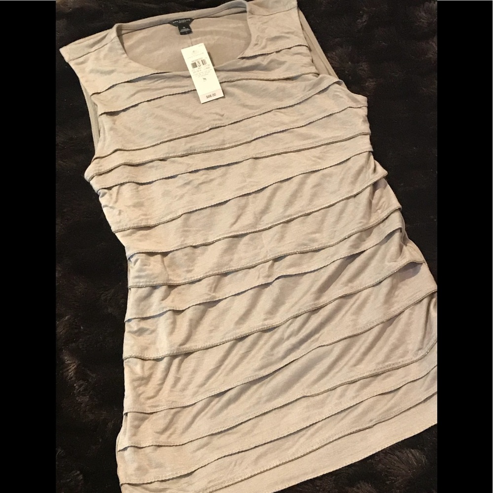 NWT ANN TAYLOR TIERED TANK (Small) Metallic Edge